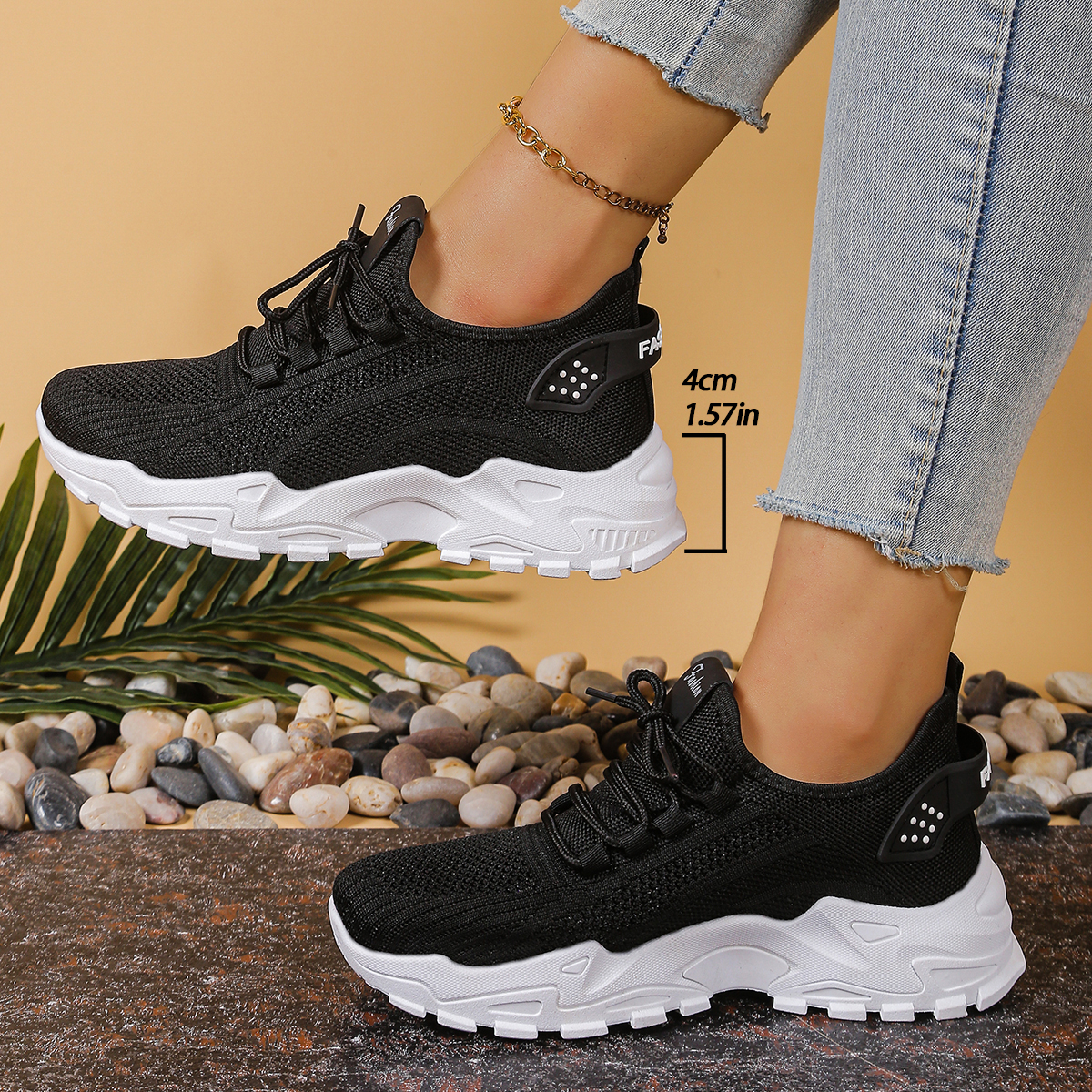 Women's sports shoes 2025: Bre - Guipure Lace Panel recensie en prijs